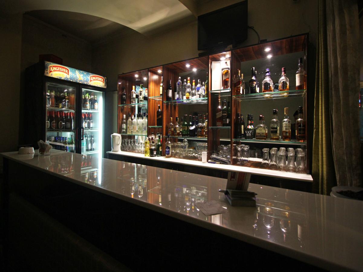 Oyo 8132 Hotel Kukreja Dehradun Zewnętrze zdjęcie
