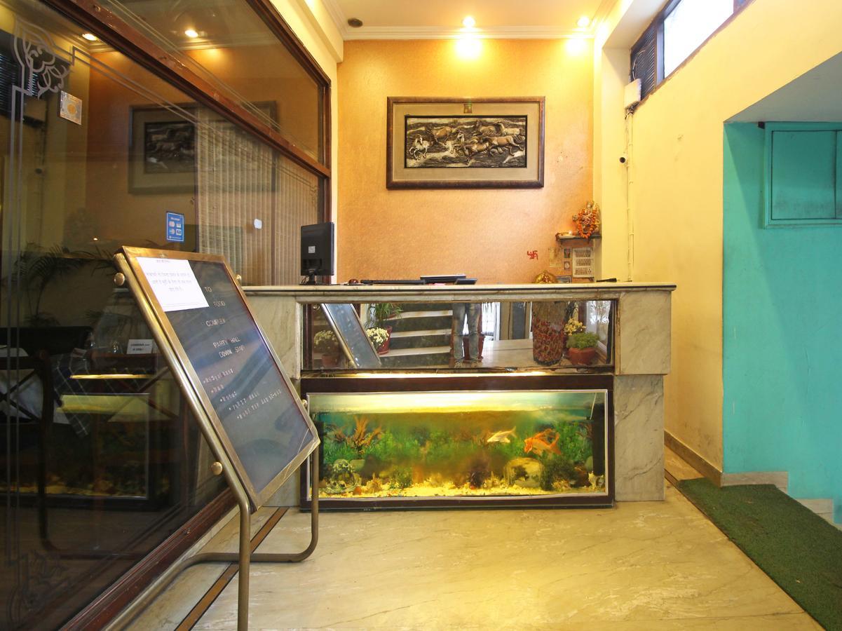 Oyo 8132 Hotel Kukreja Dehradun Zewnętrze zdjęcie
