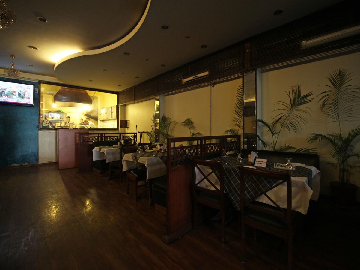 Oyo 8132 Hotel Kukreja Dehradun Zewnętrze zdjęcie