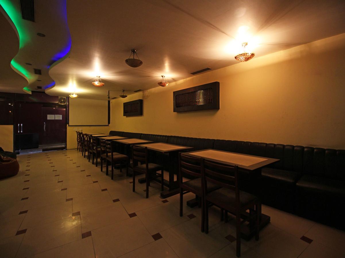 Oyo 8132 Hotel Kukreja Dehradun Zewnętrze zdjęcie