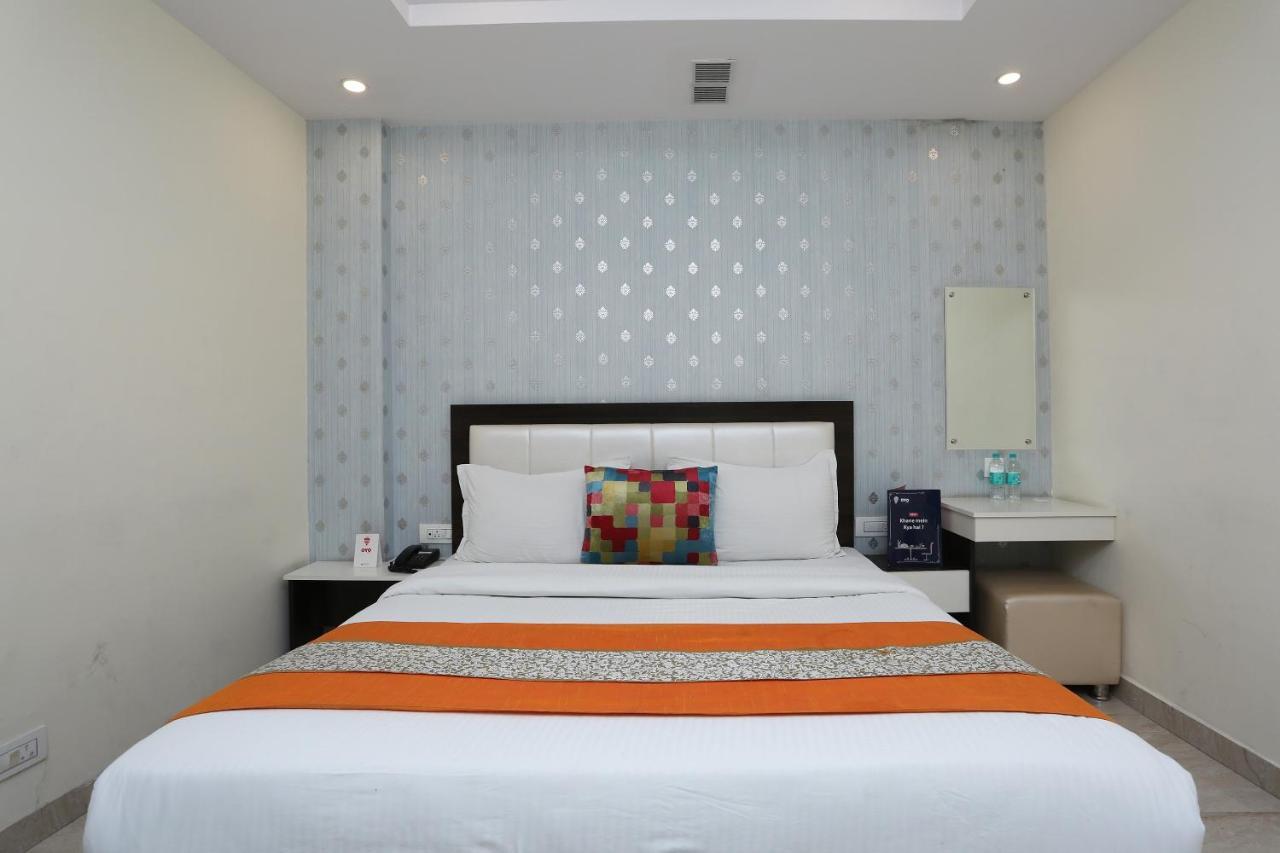 Oyo 8132 Hotel Kukreja Dehradun Zewnętrze zdjęcie