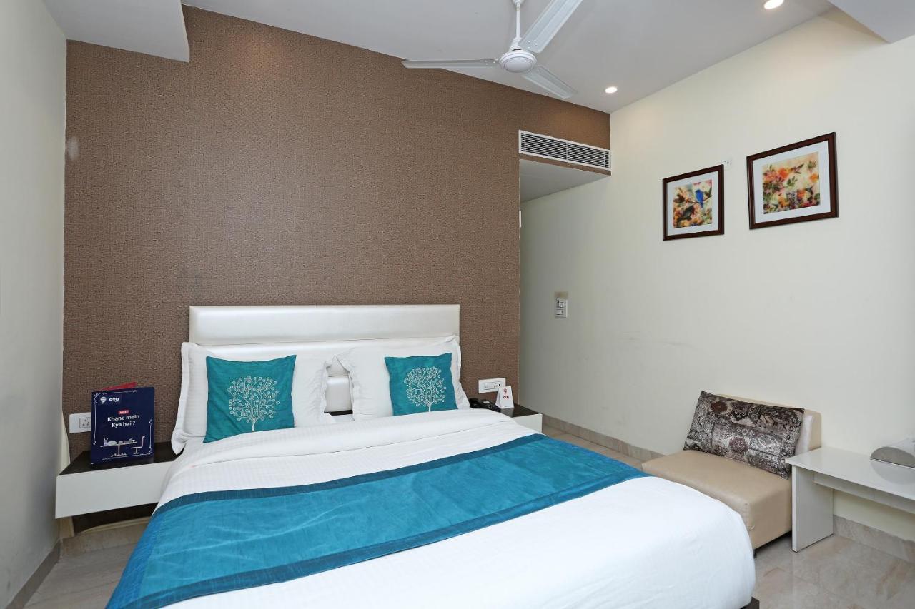 Oyo 8132 Hotel Kukreja Dehradun Zewnętrze zdjęcie